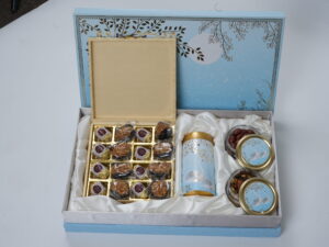 Swan Box Gift Hamper